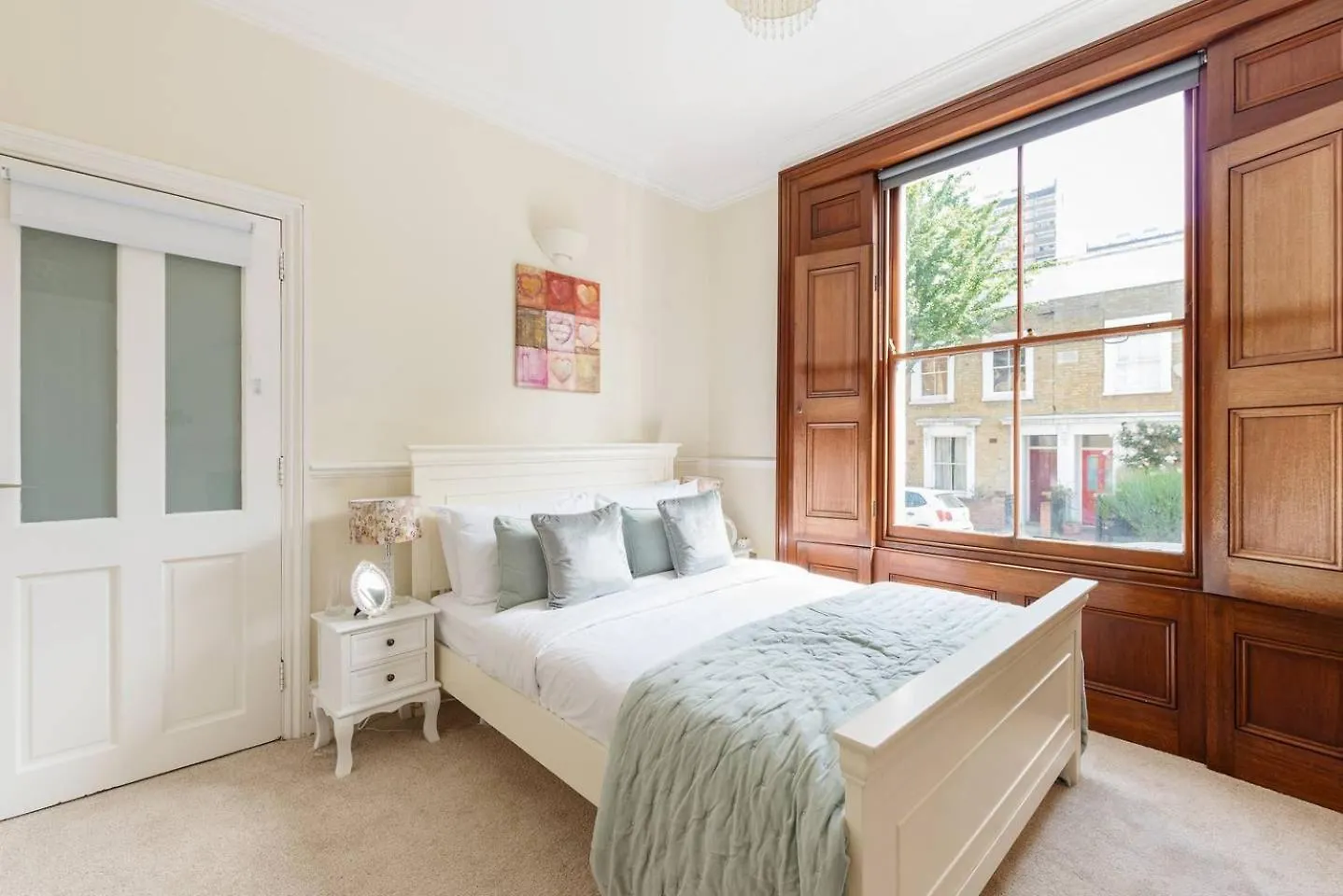 Charming 3Bd Flat - 5 Minutes To Victoria Park Apartment London
